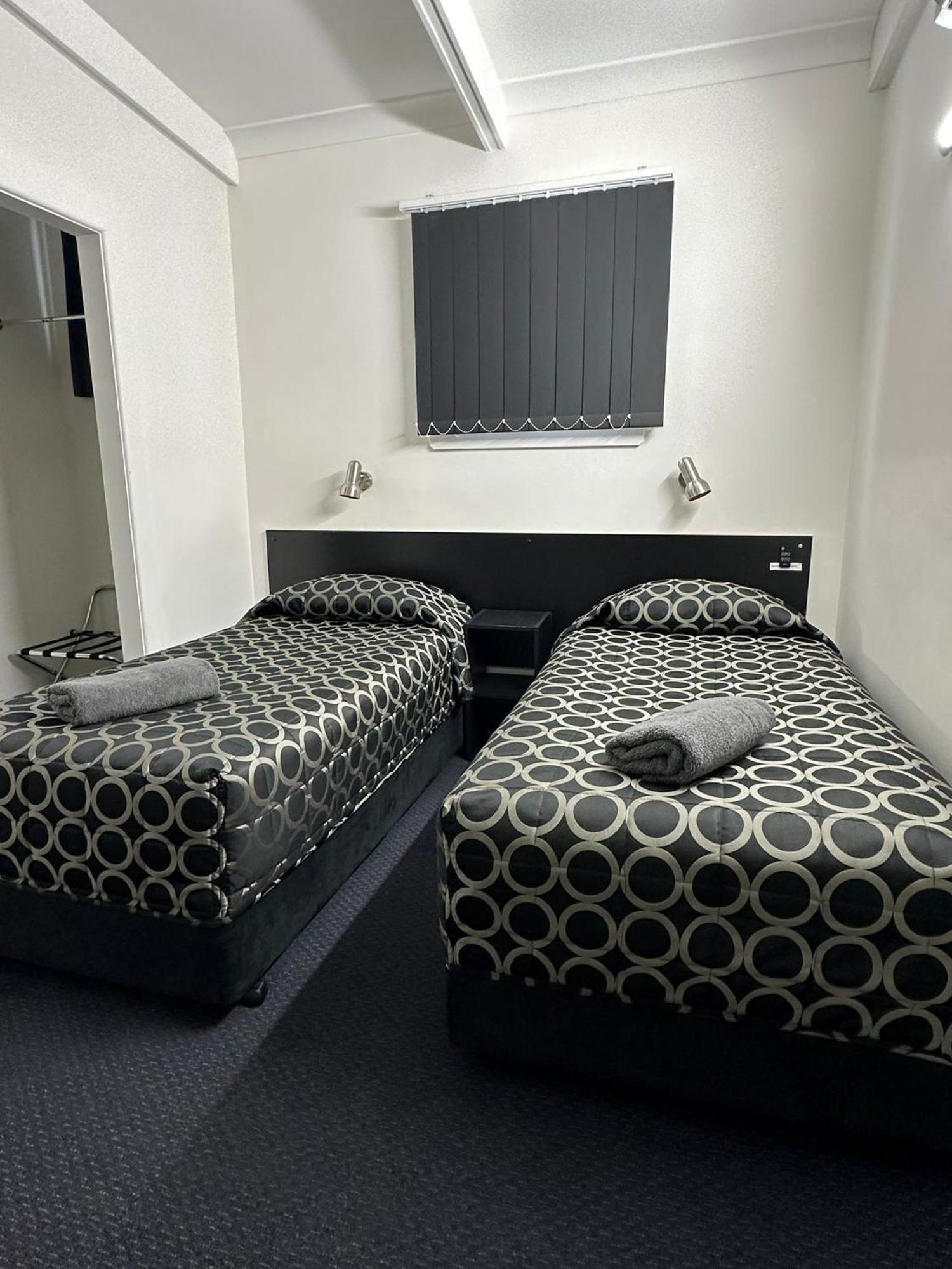 Twin Swans Motel Inverell Ngoại thất bức ảnh