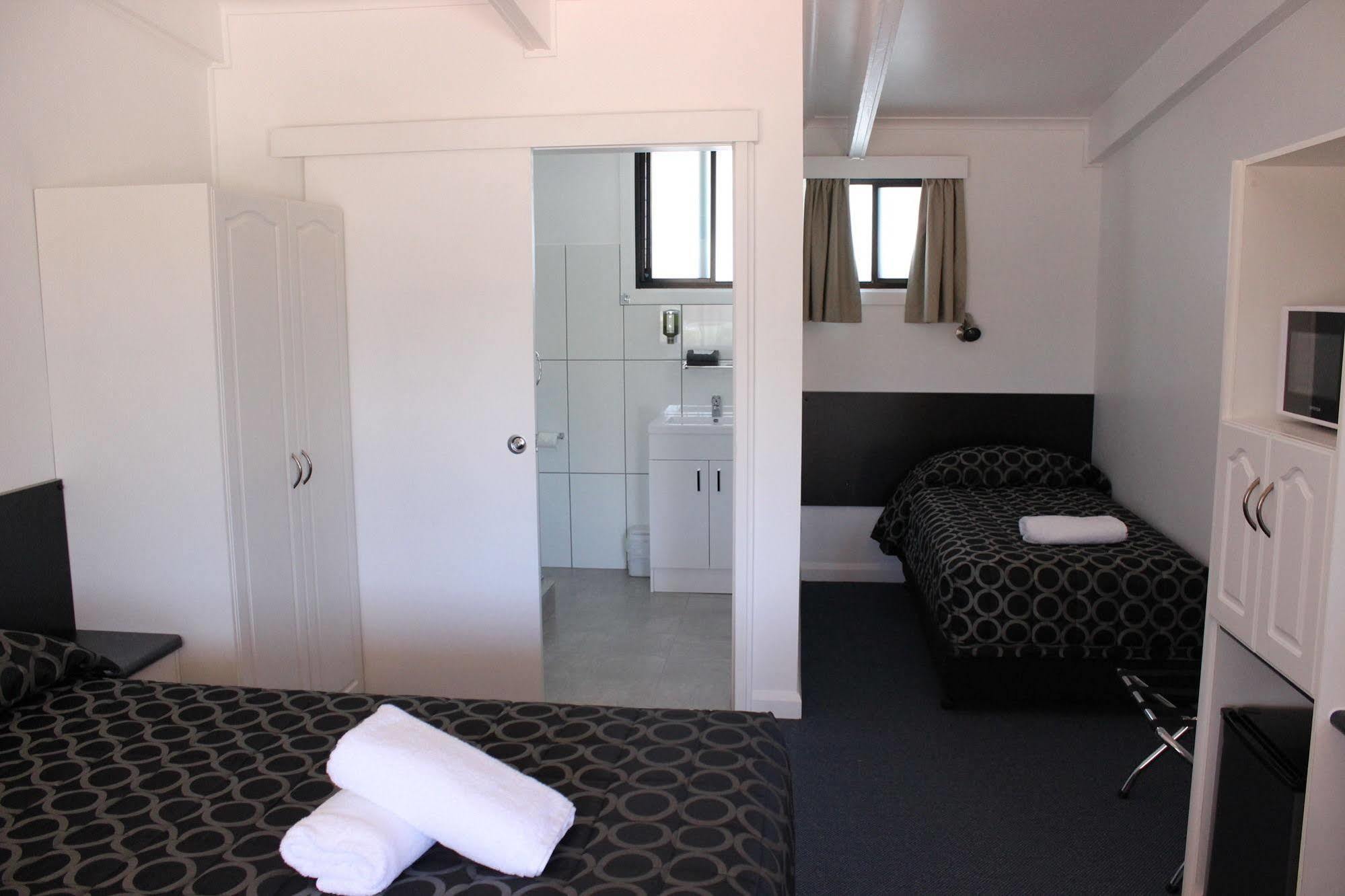 Twin Swans Motel Inverell Ngoại thất bức ảnh